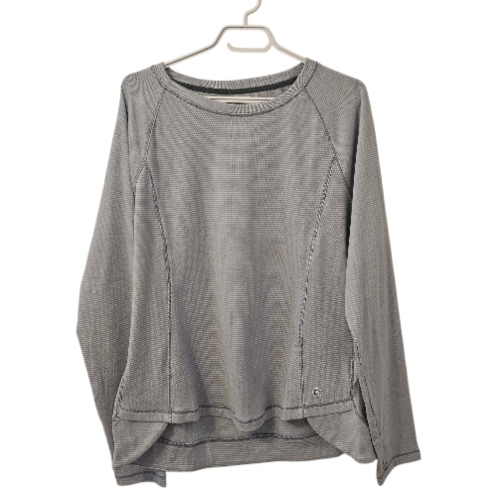 Gray Women's Long-Sleeve Waffle Knit Top